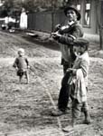 Wandering Violinist,Hungary,1921